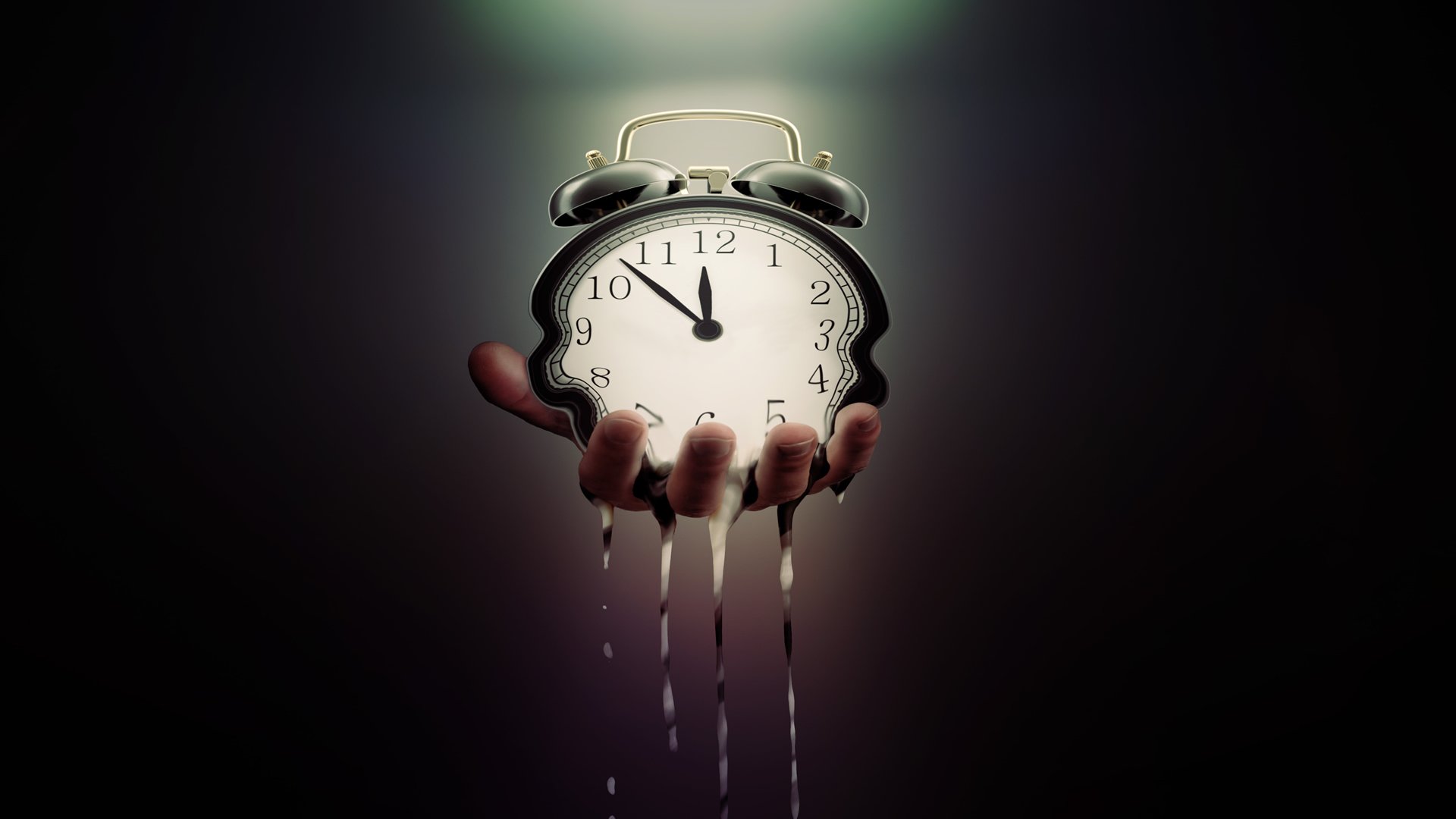 8-3-CH-Old-fashion-clock